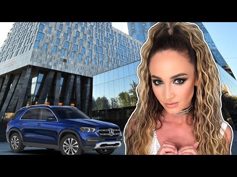 Видео: Как Живет Ольга Бузова и Сколько Она Зарабатывает
