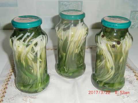 Видео: Консервированная маринованная черемша. ( Кухня народов мира: простые кулинарные рецепты )