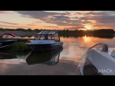 Видео: Катер Амур В с двигателем ВАЗ 2110 подъем лодки закрытие сезона 2021
