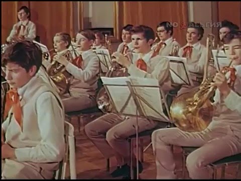Видео: Фильм о Дворце творчества юных.  Этот час волшебный.  1982