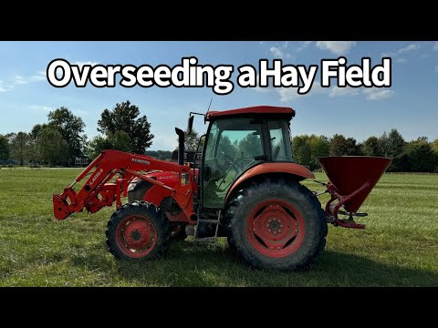 Видео: Как подсеять сенокос с помощью цепной бороны Wingfield и разбрасывателя King Kutter