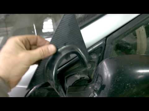 Видео: Как снять боковое зеркало  !Крайслер Вояджер,Таун Кантри,Додж Караван.