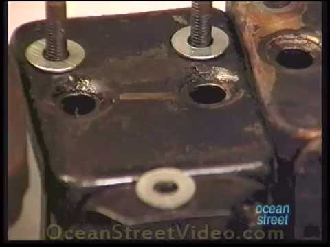 Видео: Сборка двигателя VW: окончательная сборка, часть 2, уплотнения масляного радиатора, тип 1