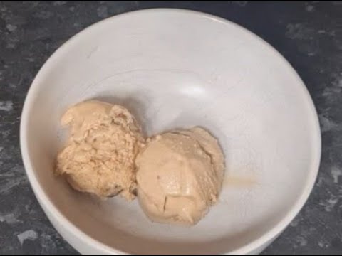 Видео: Мороженое с маслом и пеканом с Ninja Creami