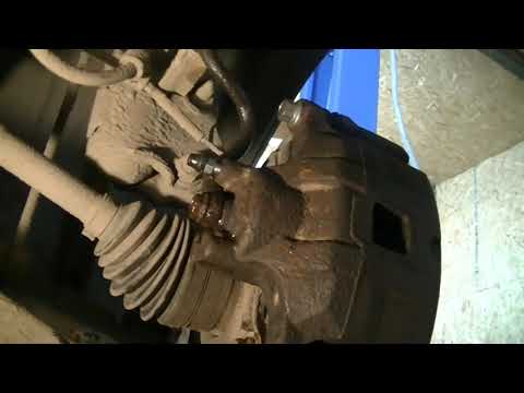 Видео: переборка тормозного суппорта,замена тормозных дисков,колодок,направляющих суппорта lancer x