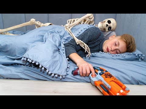 Видео: Он МСТИТ мне....Nerf vs Skeleton. He takes revenge on me ...