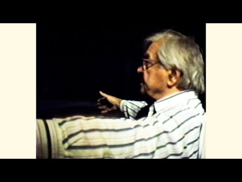 Видео: Юрий Любимов репетирует Электру Софокла 31 03 92. Часть 2-я..