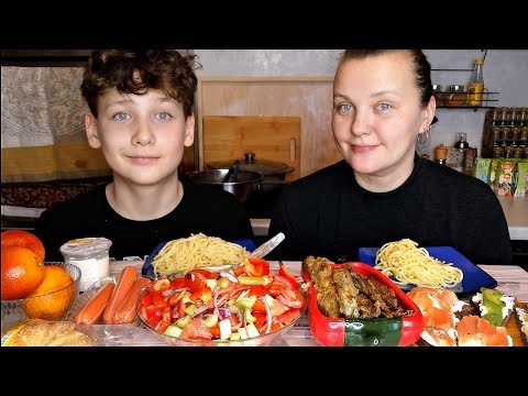 Видео: Мукбанг Мойва Жареная, спагетти, салат, бутеры