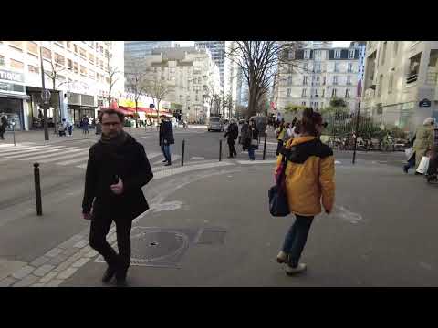 Видео: Выбрался в Париж за круассаном с сосиской