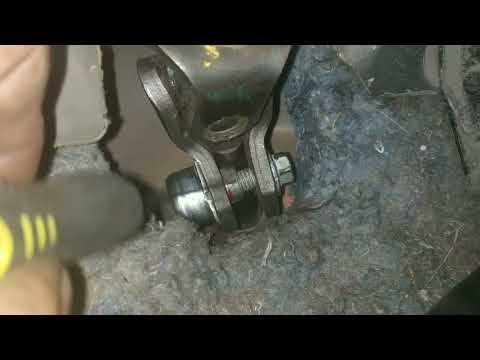 Видео: Устраняем стук в рулевой колонке Рено Канго 2