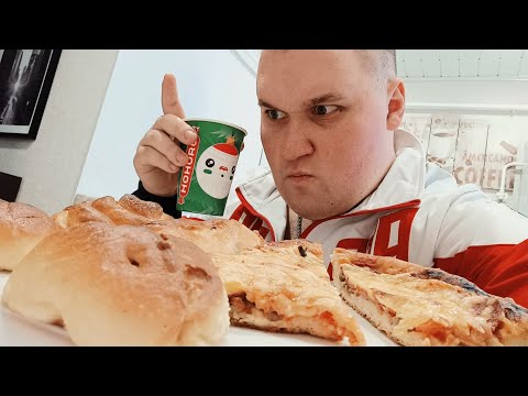 Видео: Мукбанг ВЫПЕЧКА домашняя / Пирожки с капустой и яблоком, пицца и сладкая булочка / ОБЖОР ПИРОГИ 🥧