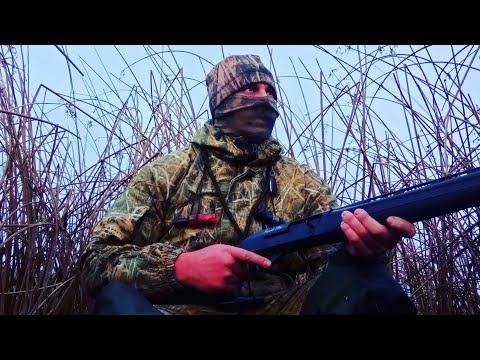 Видео: ОДИН НА ДИКОМ БОЛОТЕ! ОХОТА НА УТКУ С ЧУЧЕЛАМИ. Импала плюс.
