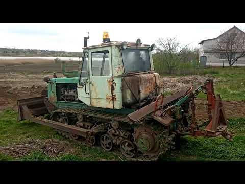 Видео: ХТЗ т150 гусеничный роботы на участке