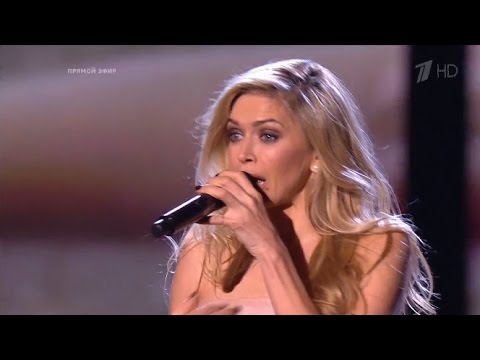 Видео: Вера Брежнева - Любовь спасет мир, Роза Хутор 2107