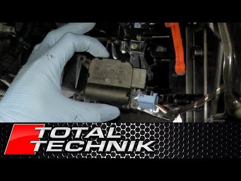 Видео: Как диагностировать и снять электродвигатель климат-контроля — Audi A4 S4 RS4 — B6 B7 — TOTAL TEC...