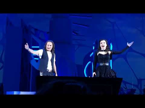 Видео: Евгений Егоров, Елена Минина - Прикоснись ко мне (Ток-шоу Говорит Деметрa 2.02.2025)