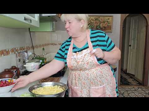 Видео: Приготовила обед. Показала рулет из Скумбрии в разрезанном виде