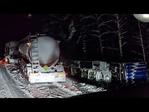 Видео: Сложная ситуация на зимней дороге Швеции!