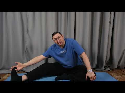 Видео: Упражнение для растяжки квадратной мышцы поясницы.