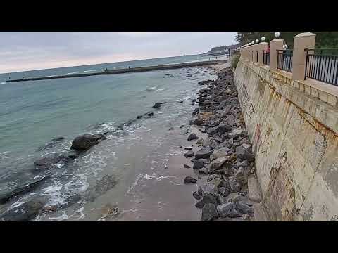 Видео: Прогулка вдоль моря. Звуки моря