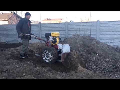 Видео: ОТВАЛ ДЛЯ МОТОБЛОКА Нева. Ходоуменьшитель. mini dozer