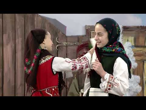 Видео: Кампания Родолюбие представя „Бабинден в Разлог – магията на старолетните традиции“