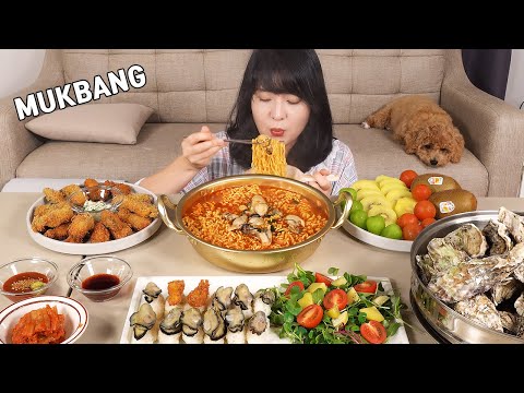 Видео: mukbang:) острую устричную лапшу, хрустящие жареные устрицы, устрицы на пару и устричные суши.