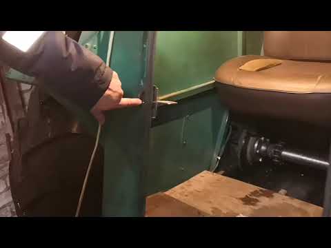 Видео: Замок на дверь вездехода ч.1