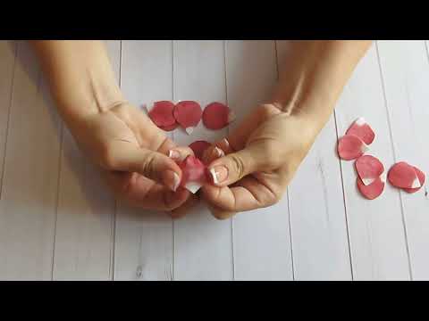 Видео: МК окрашивание лепестков эустомы | Как быстро и легко окрасить лепестки