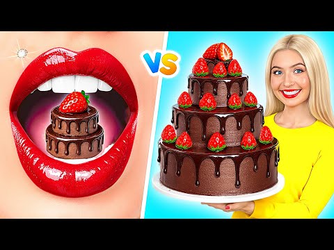 Видео: Челлендж Гигантская vs Крошечная еда | Съедобная Битва от Multi DO Smile