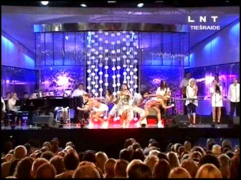 Видео: Королева на Новой волне 2010