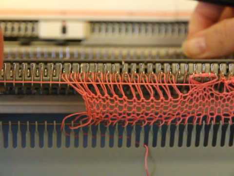 Видео: Брумстик на вязальной машине