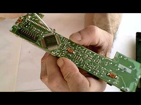 Видео: Что ценного в панели кассетной автомагнитолы PIONEER.