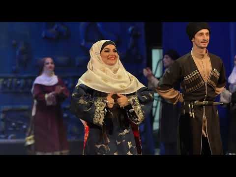 Видео: Танец "Праздник села  Сурхачи"