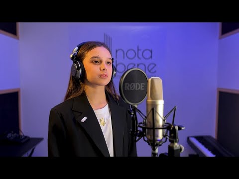 Видео: Дарина Гандзюк - Не твоя війна (Океан Ельзи)