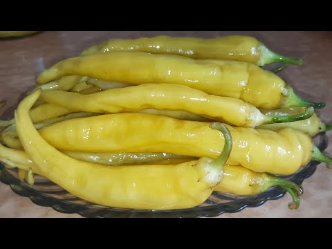Видео: ЦИЦАК - ОСТРЫЙ ПЕРЕЦ НА ЗИМУ. How to pickle pepper #ծիծակ #цицак #острыйперецназиму