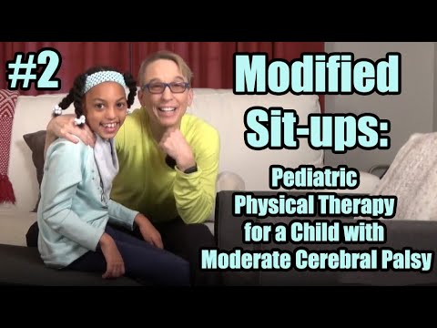 Видео: #2 Приседания: педиатрическая физиотерапия для ребенка с умеренным церебральным параличом