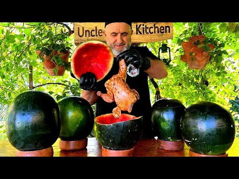 Видео: Необычный способ приготовить целую курицу в арбузе! Выглядеть потрясающе!