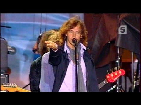 Видео: Мумий Тролль - Live @ Алые паруса '2006 (23.06.2006, Санкт-Петербург)