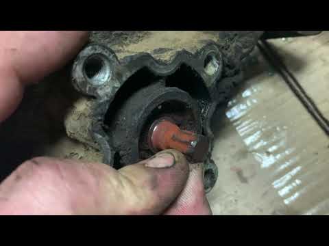 Видео: Замена Помпы+Гидра Усилитель  На Ford Transit 2001 год 2.0 TDI
