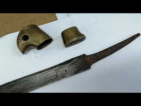 Видео: Кавалерийская шашка образца 1927 года. год выпуска 1942. Ремонт рукоятки. часть1