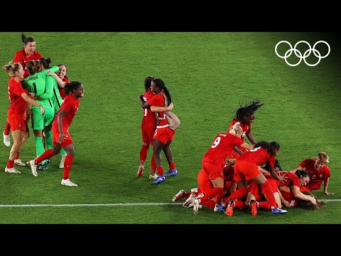Видео: Женская сборная Канады по футболу впервые стала победителем Олимпийских игр ⚽
