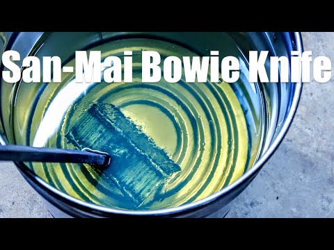 Видео: Ковка большого ножа Боуи из дамасской стали Сан-Май [Эпическая полная сборка] из лезвия пилы + но...
