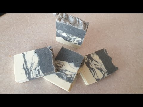 Видео: Мыло с нуля с глиной. От угрей. Рецепт. Homemade soap from oil recipes.