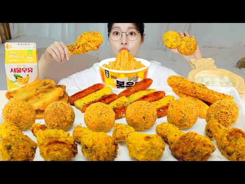 Видео: АСМР МУКБАНГ | BBURINKLE Party (курица, жареный банан, жареная лапша, сырный шарик, сырная палочка).