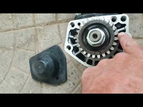 Видео: Замена одноцилиндрового компрессора/Флажок гидромуфты