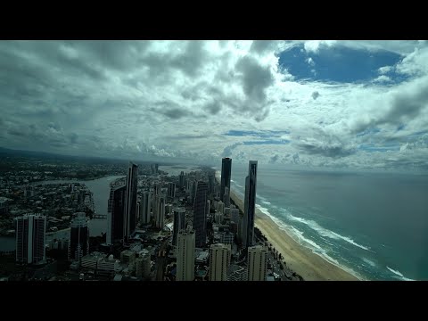 Видео: Восточная Австралия 2024. Обзор Голд Кост и Твид Хэдс, город в двух штатах.