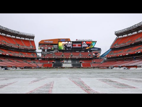 Видео: Смерть открытых стадионов НФЛ