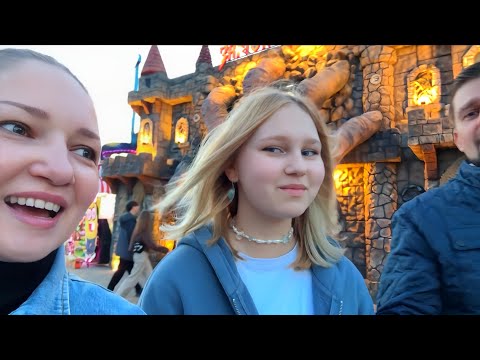 Видео: ВЛОГ Вечерняя Анапа ВЕСЕЛОЕ НАСТРОЕНИЕ‼️Катаемся на машинках и гуляем в парке аттракционов ✅