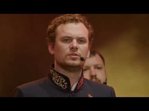 Видео: Сибирский мужской хор, солист Севастьян Мартынюк - «От героев былых времен…»